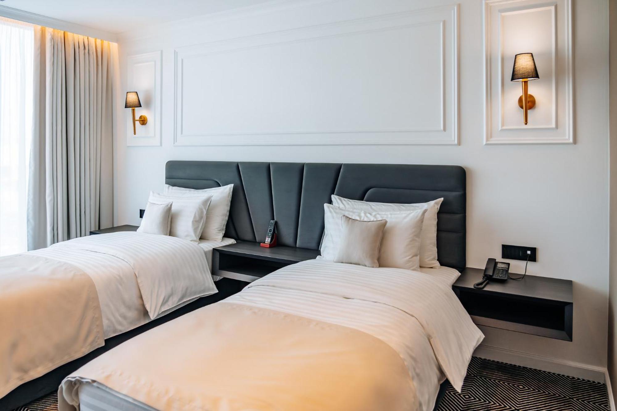 Sky Airport Hotel كلوج-نابوكا الغرفة الصورة