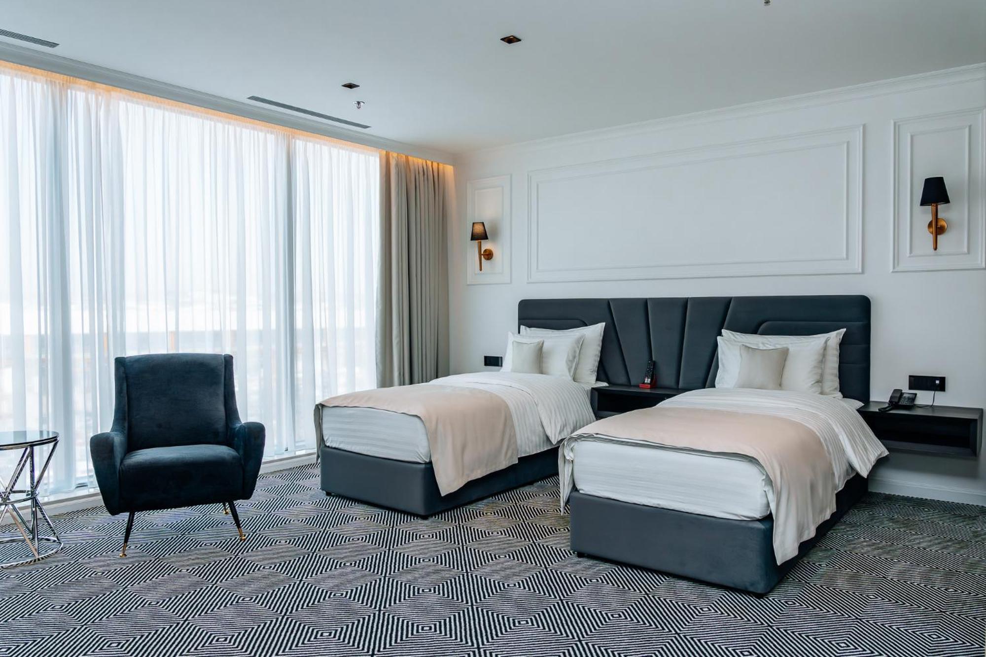 Sky Airport Hotel كلوج-نابوكا المظهر الخارجي الصورة
