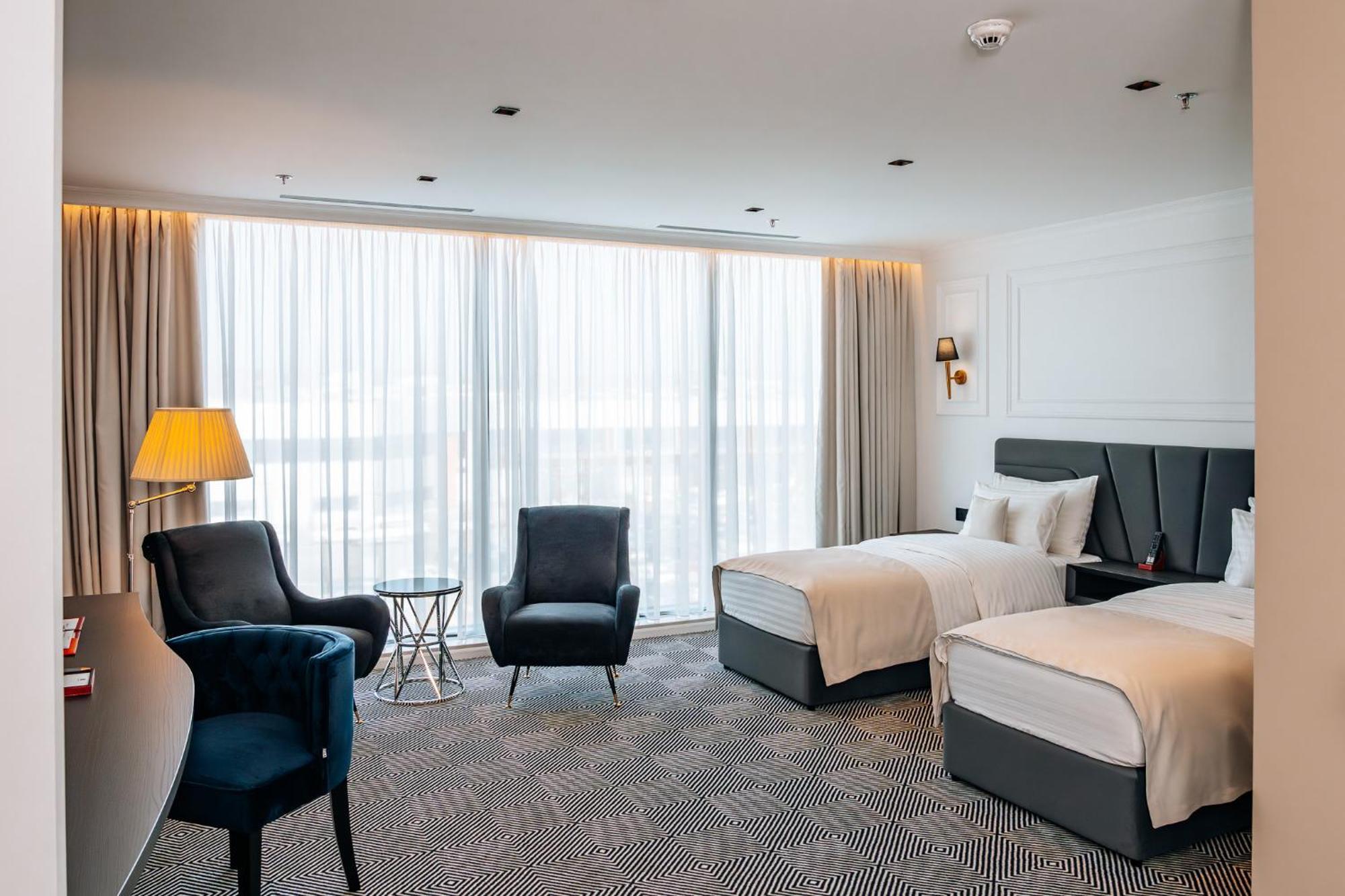 Sky Airport Hotel كلوج-نابوكا المظهر الخارجي الصورة
