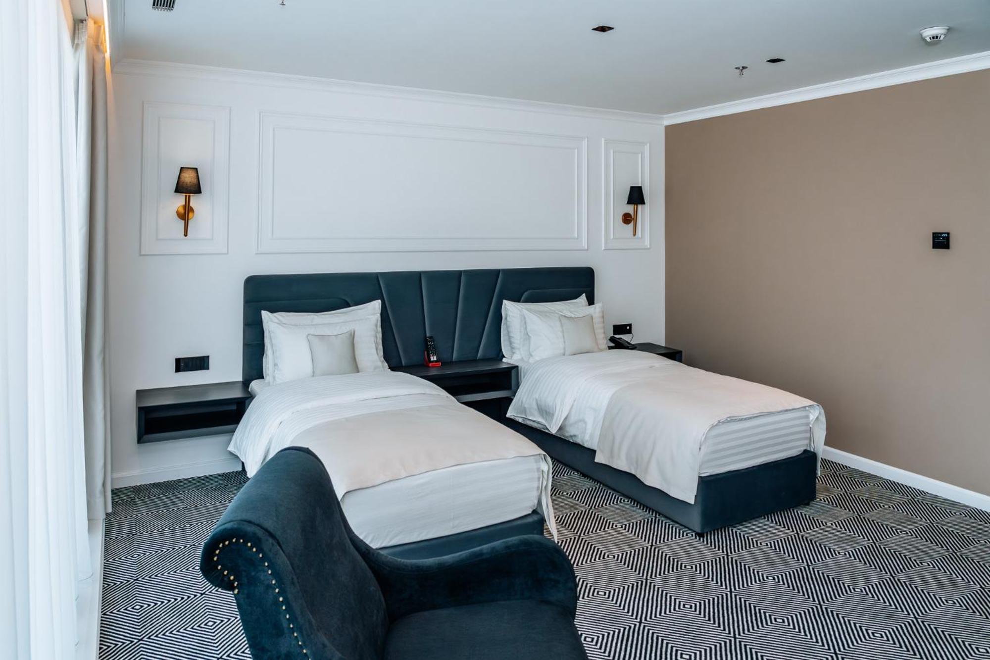 Sky Airport Hotel كلوج-نابوكا المظهر الخارجي الصورة