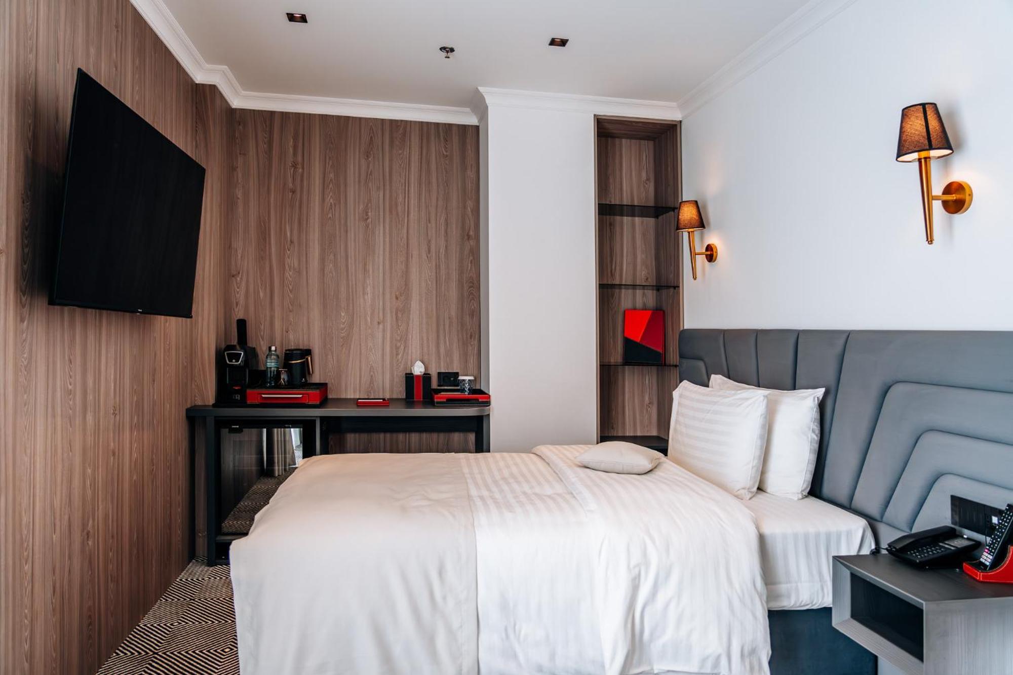 Sky Airport Hotel كلوج-نابوكا الغرفة الصورة