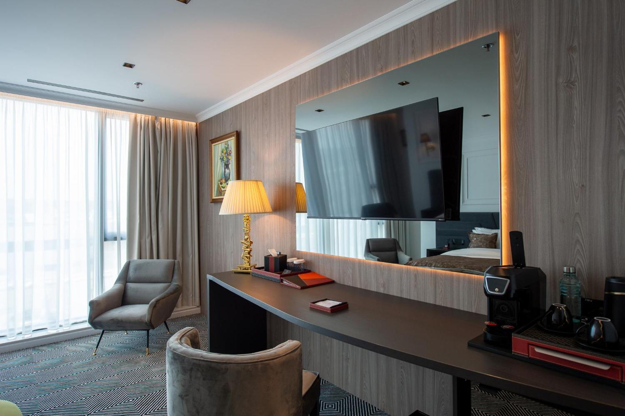 Sky Airport Hotel كلوج-نابوكا المظهر الخارجي الصورة